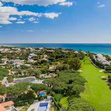 Load image into Gallery viewer, Private transfer from Faro Airport to Vale do Lobo Algarve

